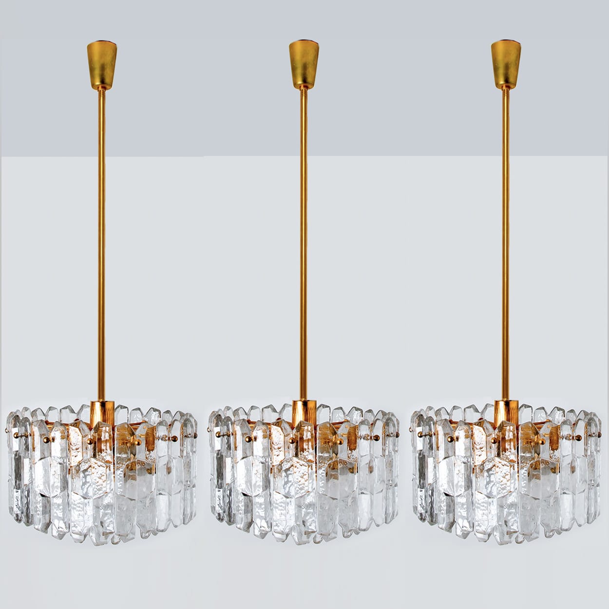 1 of the 3 Kalmar Chandeliers or Pendant Lights 'Palazzo', Gilt Brass