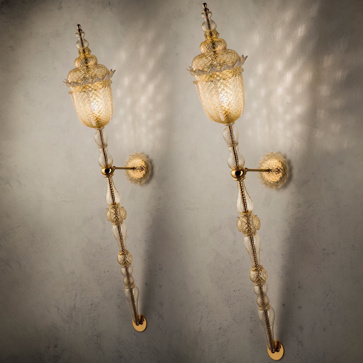 Exceptional and Rich Wall Lights by Signoretto, Murano