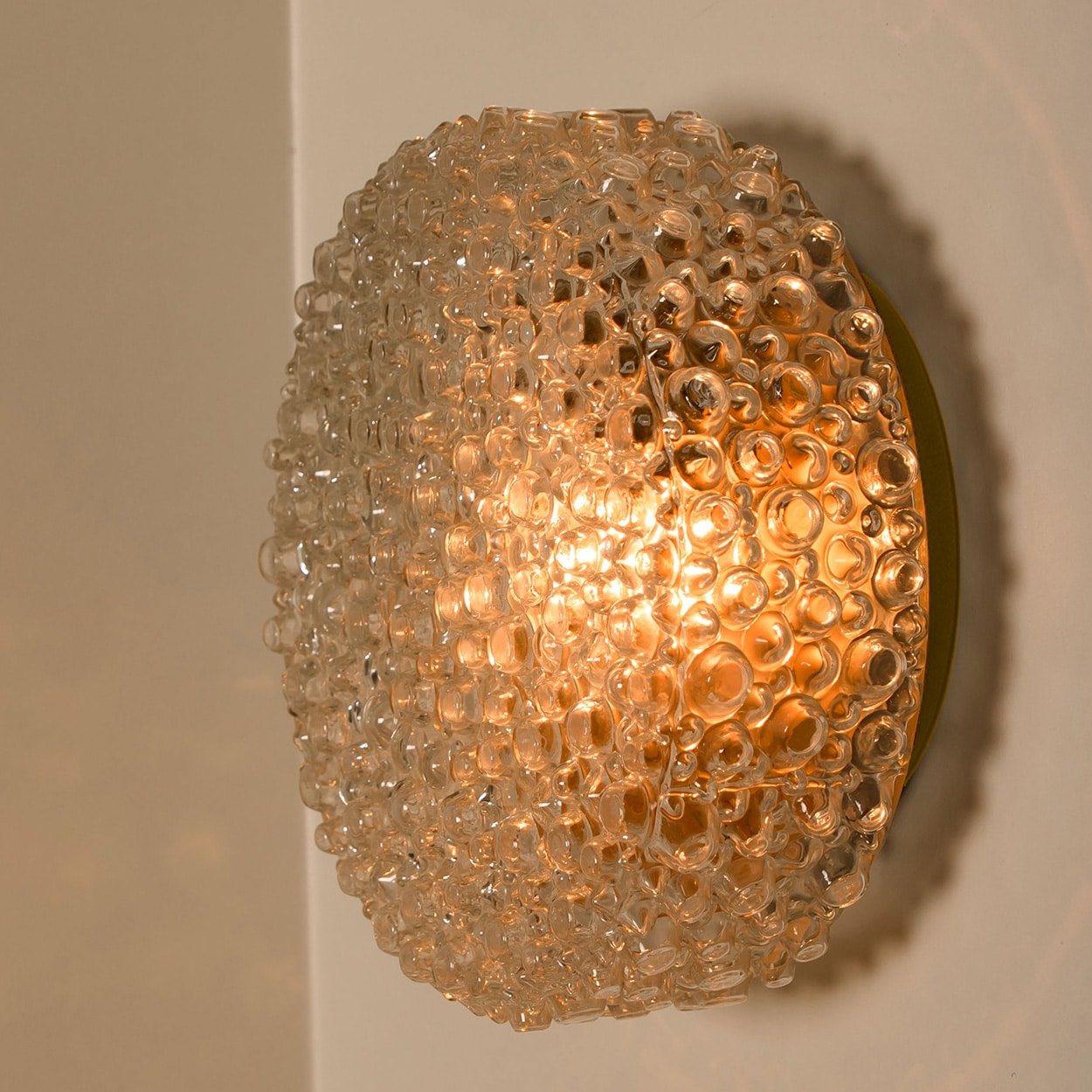 Round Bubble Textured Glass Flush Mount, VEB