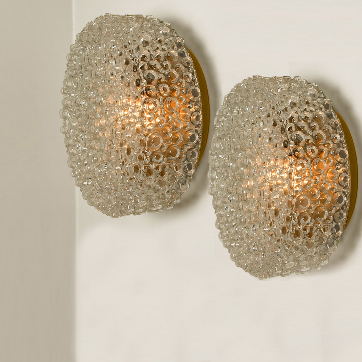 Round Bubble Textured Glass Flush Mount, VEB