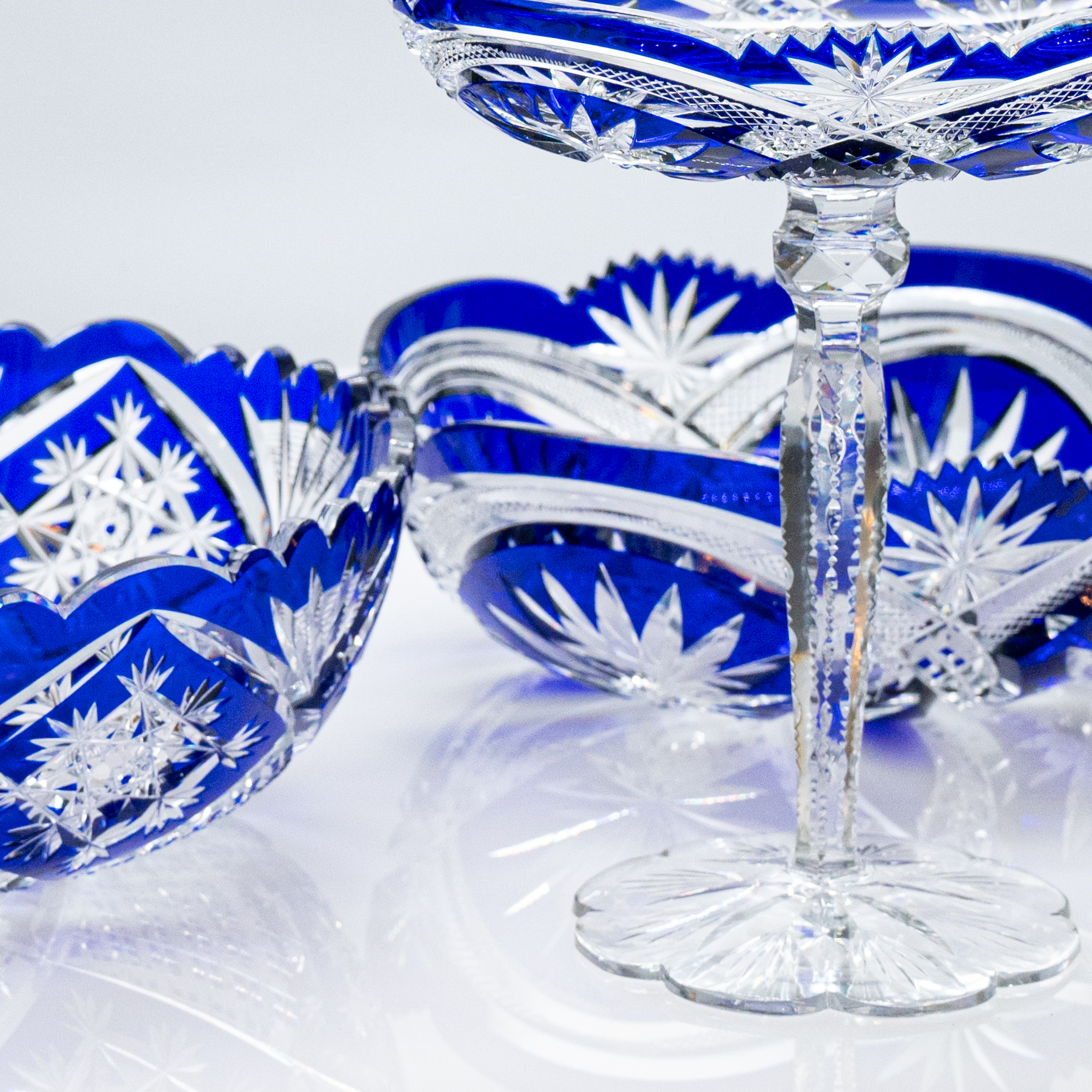 Exquise Set of Baccarat Bowls, Deep Blue Crystal, France, 1935