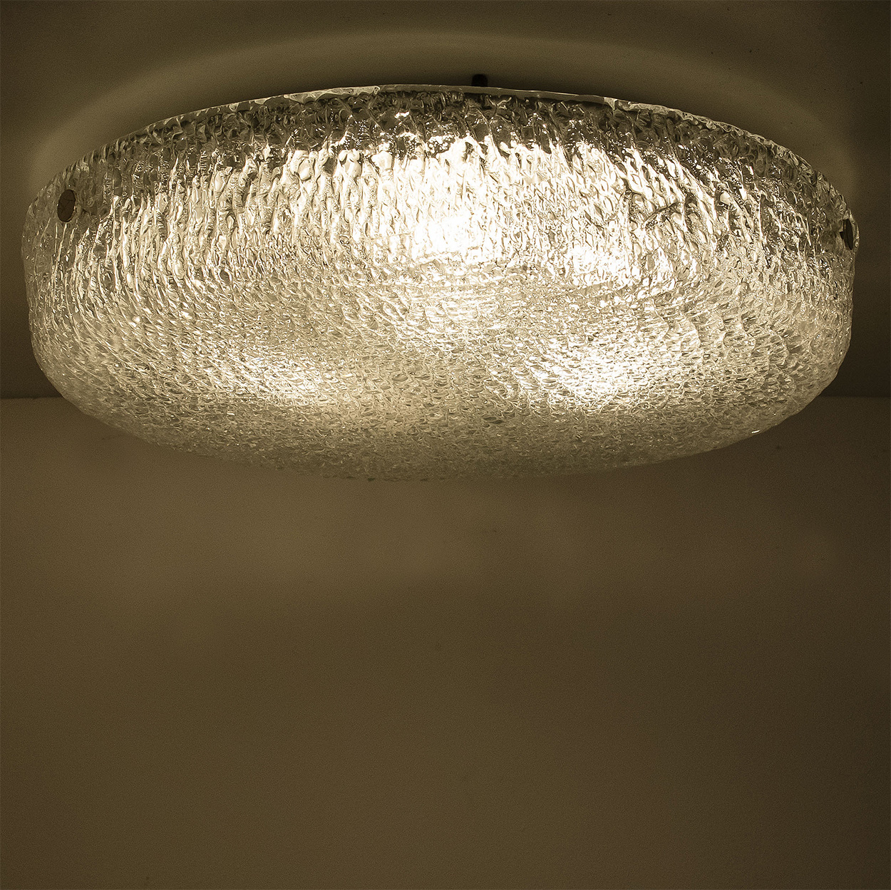 Round Clear Textured Glass Flush Mount, Limburg