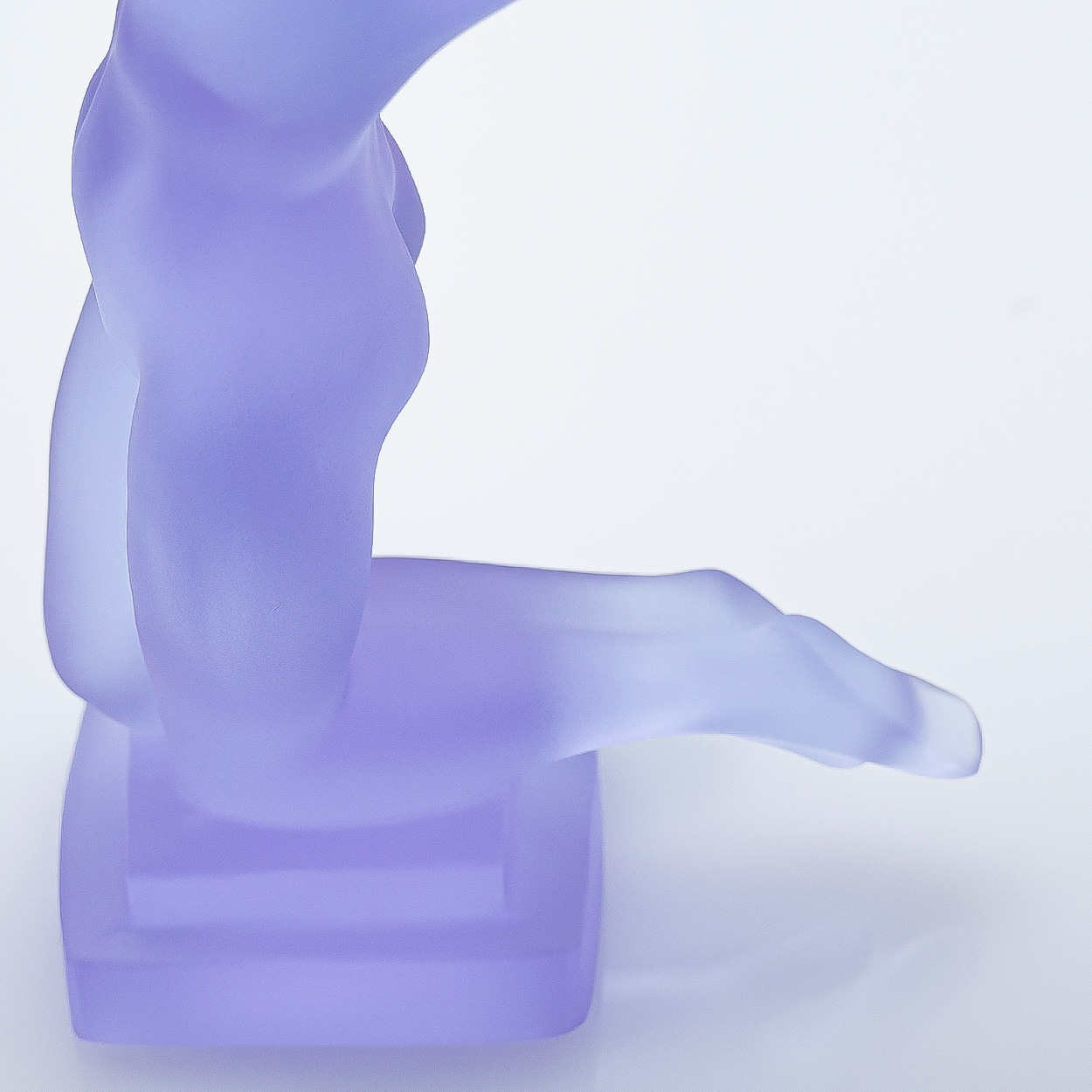 Lalique Hofmann 'Chrysis' Purple Sculpture, France 1930s