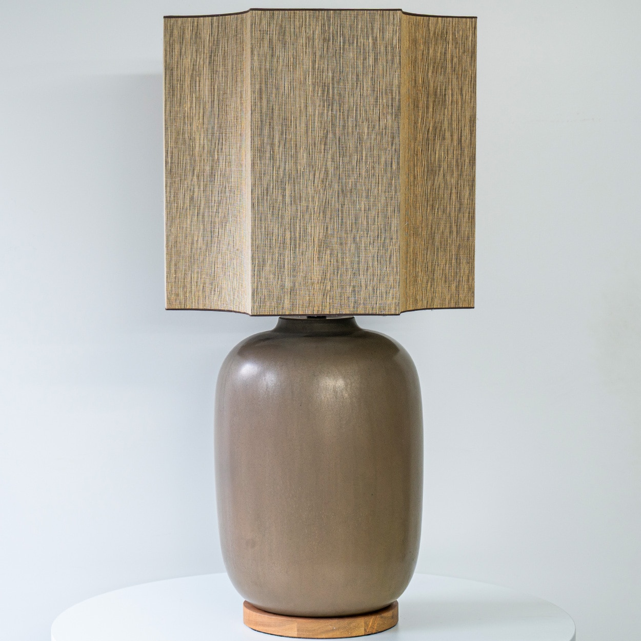 Brown Ceramic Curved Lamp with Walnut Wooden Base, Custom Lampshade by R. Houben