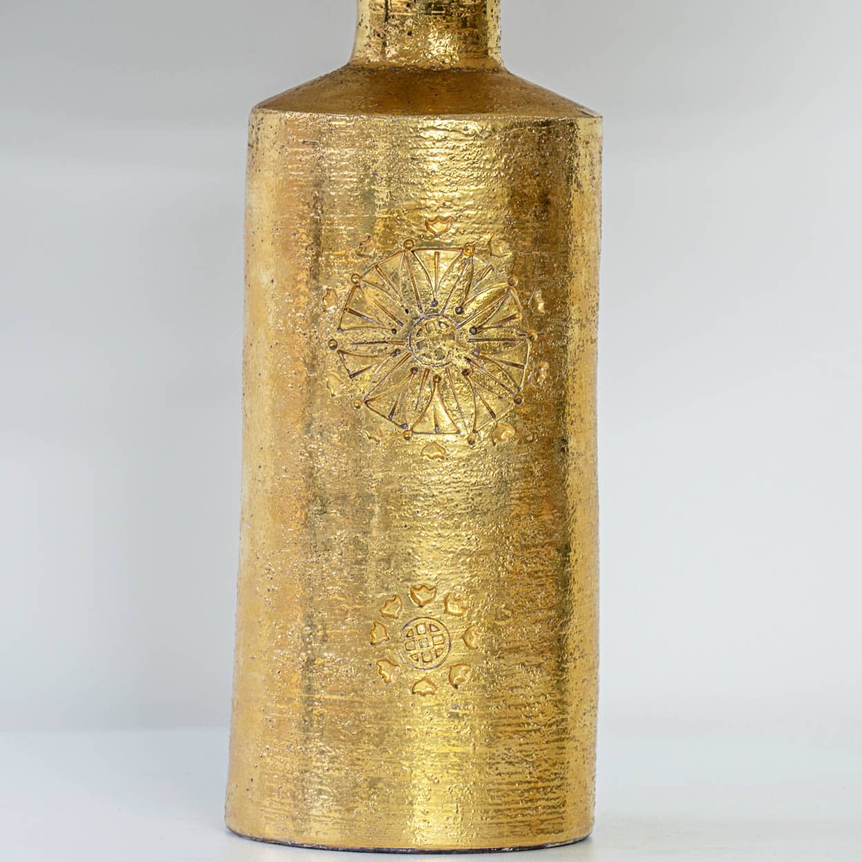 1 of the 2 Bitossi Gold Ceramic Lamps, Rattan Double Lampshade by R. Houben