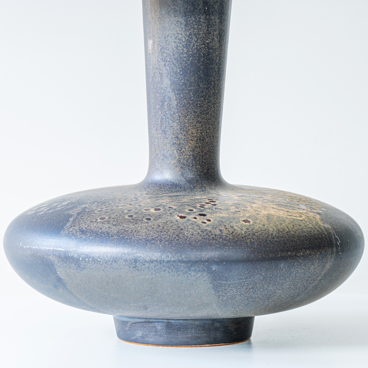 Sculptural Wide Disc Ceramic Lamp, Neutral Custom Lampshade by R. Houben