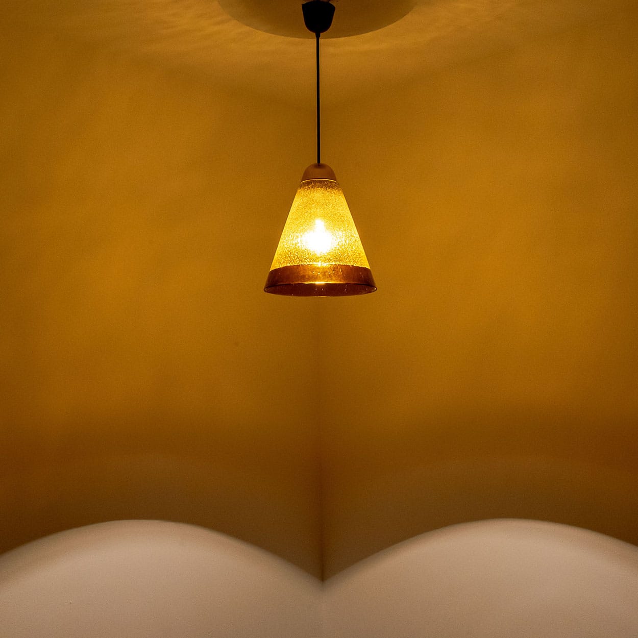 1 of the 8 Brown Glass Pendants, Peill Putzler, 1970
