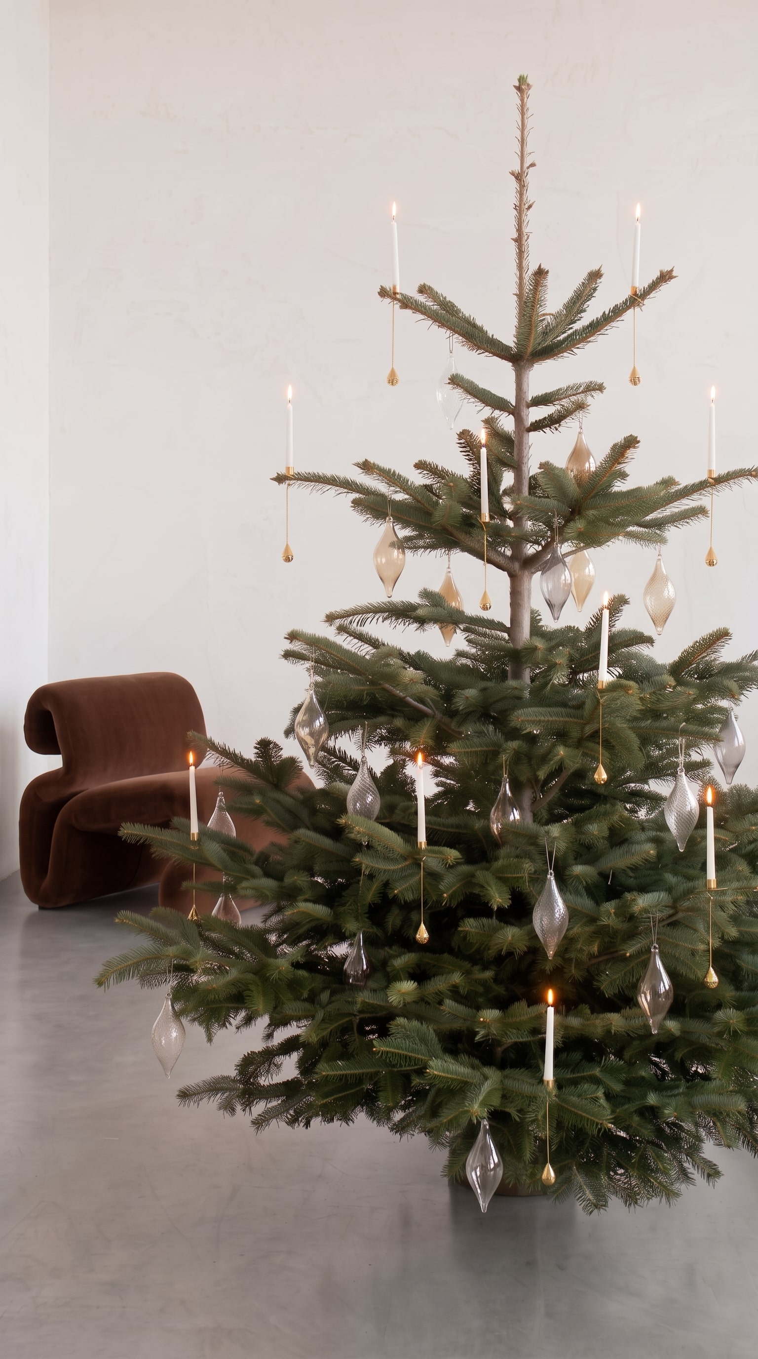 Several 24-Carat Plated Christmas Candle Holders incl LED Candle, Denmark 1960 - Image 2